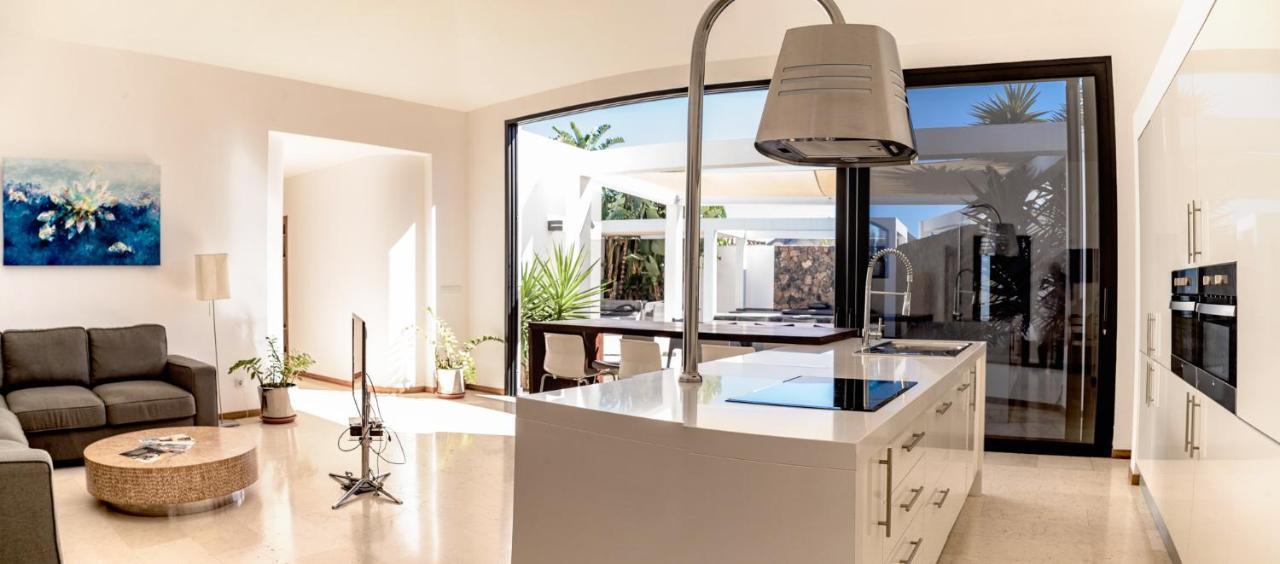 Villa Casa Paloma With Heated Pool In El Roque à Cotillo Extérieur photo